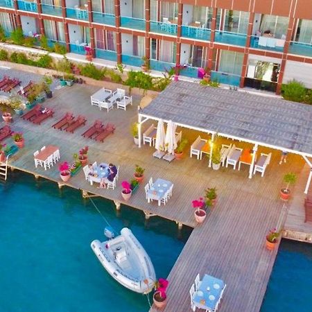 Moonlight Boutique Hotel - בוזבורון מראה חיצוני תמונה